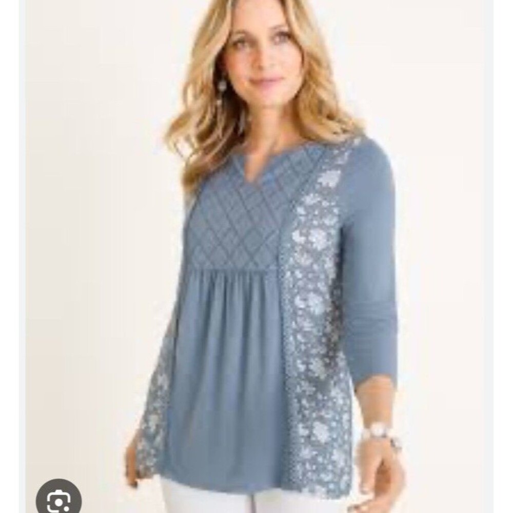 Chico's Size 1 Medium Dusty Blue Eyelet Panel Mixed Media Peasant Top Blouse